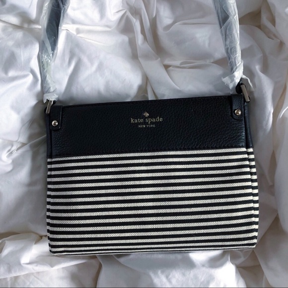 kate spade Handbags - NWOT Kate Spade Striped Purse